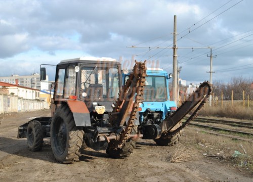 Траншеекопатель мтз 82. Траншеекопатель на базе МТЗ-82. Траншеекопатель на МТЗ 82. Бара на базе МТЗ-82. МТЗ бара траншеекопатель.